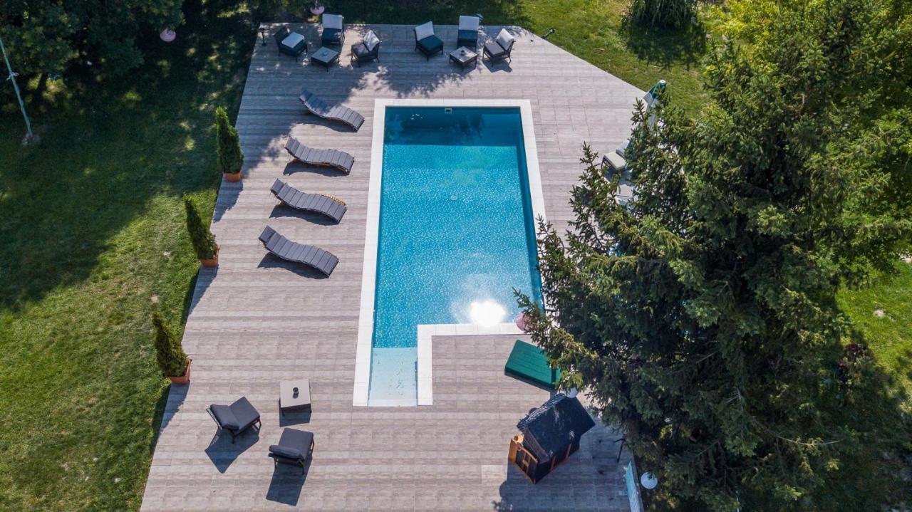 Herczeg Udvarház Poroszló Exterior foto
