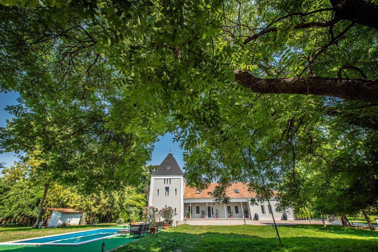 Herczeg Udvarház Poroszló Exterior foto
