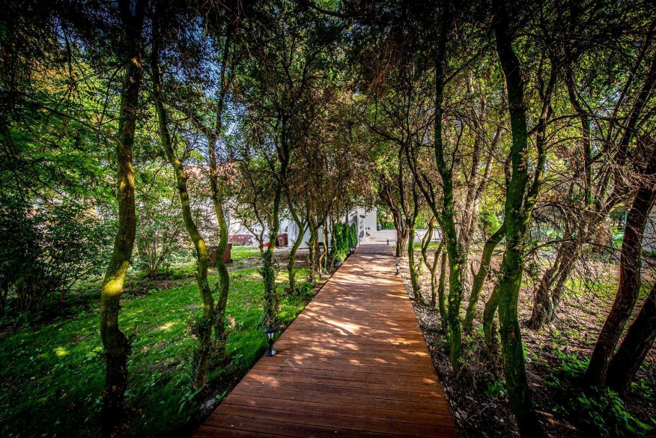Herczeg Udvarház Poroszló Exterior foto